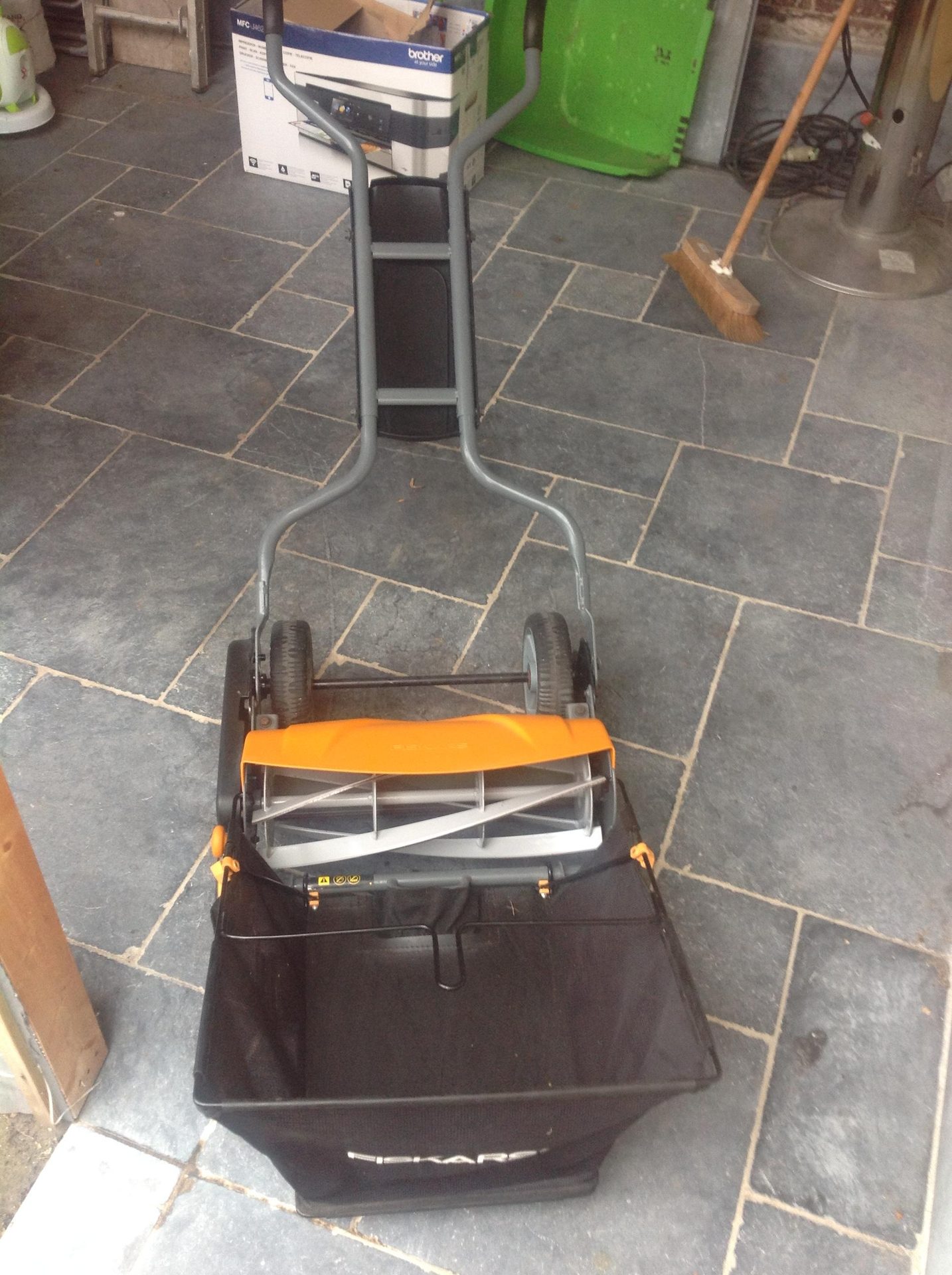 Grasmaaier FISKARS