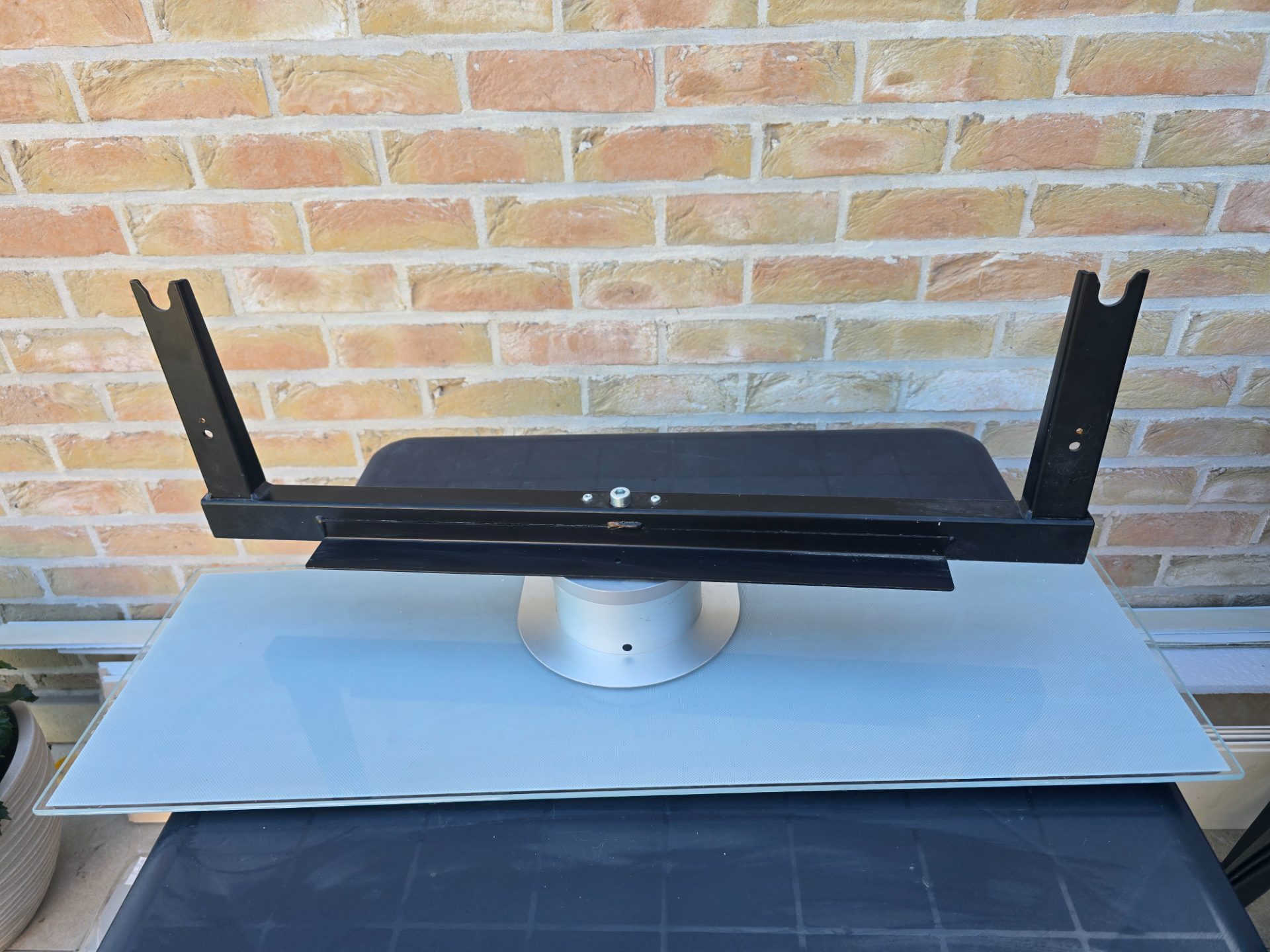 STEVIGE TV-VOET / TV-STANDAARD