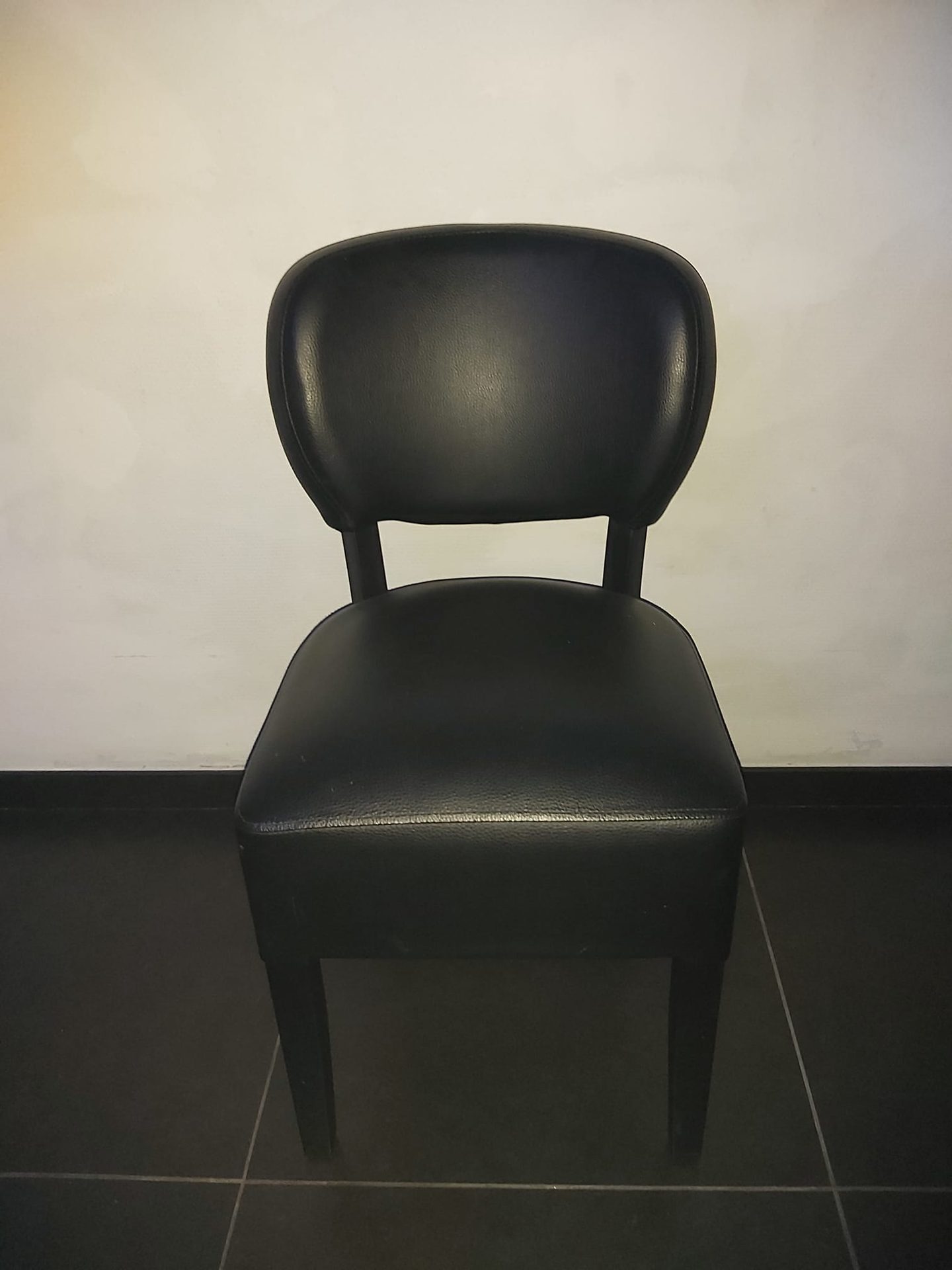 4 leren stoelen in zeer perfecte staat