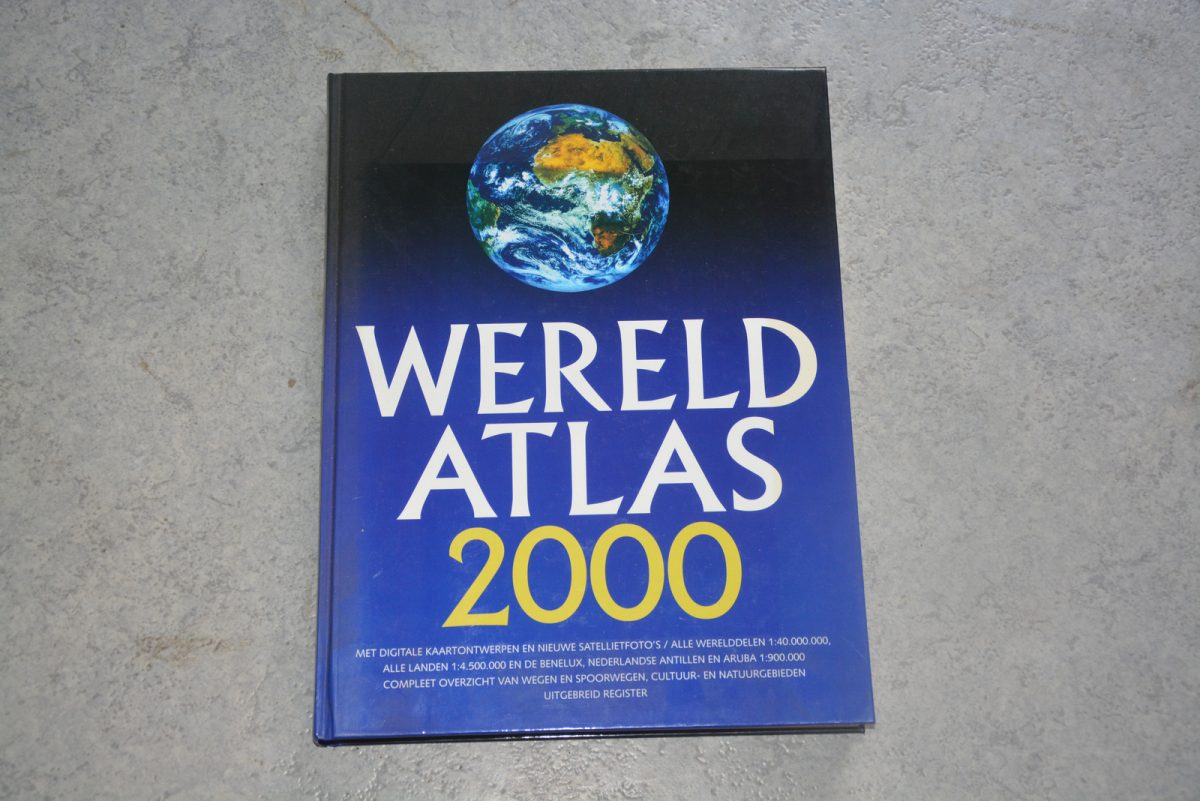 184. Boek: Wereldatlas 2000 - verzending inbegrepen