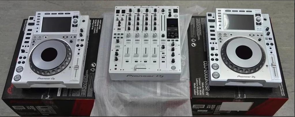Verkoop Nieu Pioneer DJ SET 2x Pioneer Cdj-2000Nxs2W + 1x Djm-900Nxs2W / Pioneer-Dj-Tour-system-2x Pioneer Cdj-Tour1 +1x Pioneer Djm-Tour1-dj-pakket, 2x Pioneer DJ CDJ 3000 + Pioneer DJM-A9 Mixer, 2x Pioneer CDJ-3000 1x AlphaTheta Euphonia, Pioneer Opus-q