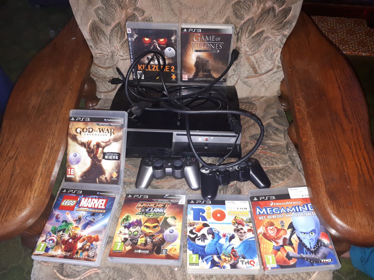 PlayStation 3 console met games