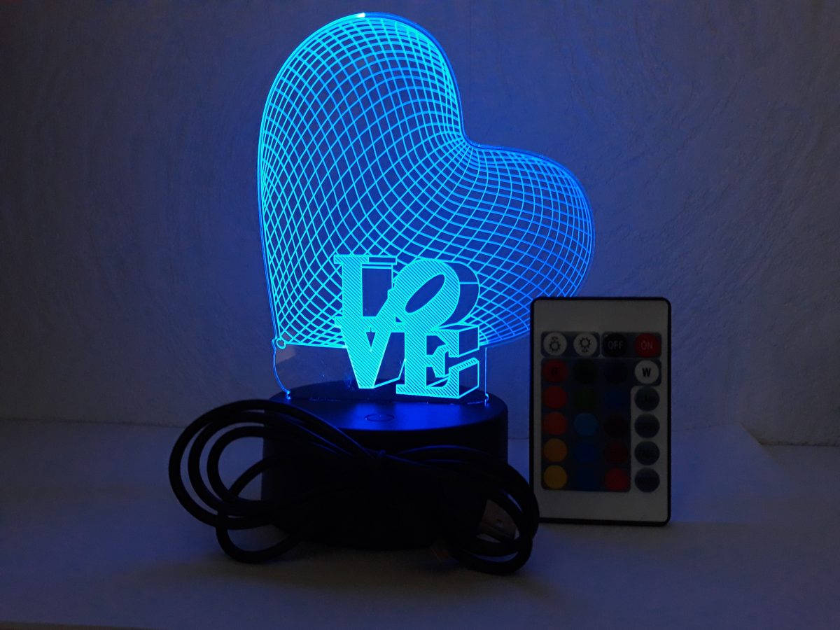 Nieuwe LOVE lamp met vele kleuren en functie's