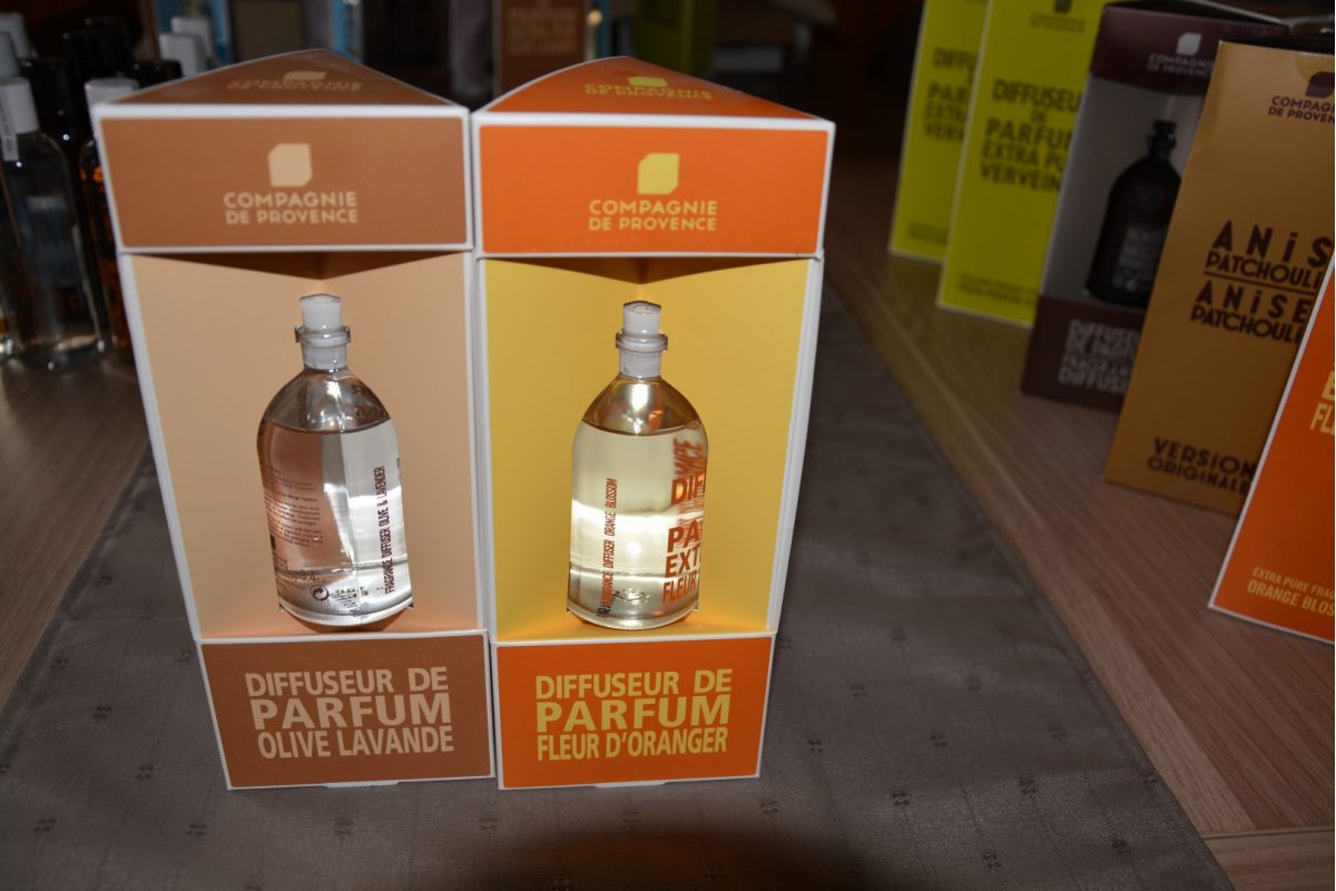 79. parfumverstuivers NIEUW, verzending inbegrepen