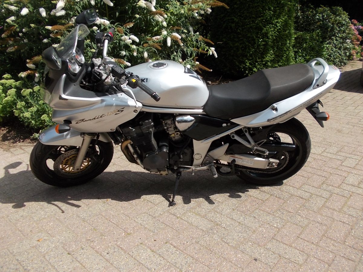 suzuki bandit 1200