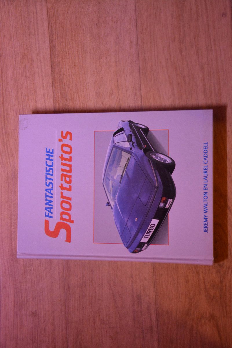 231. boek Fantastische Sportauto's - verzending inbegrepen