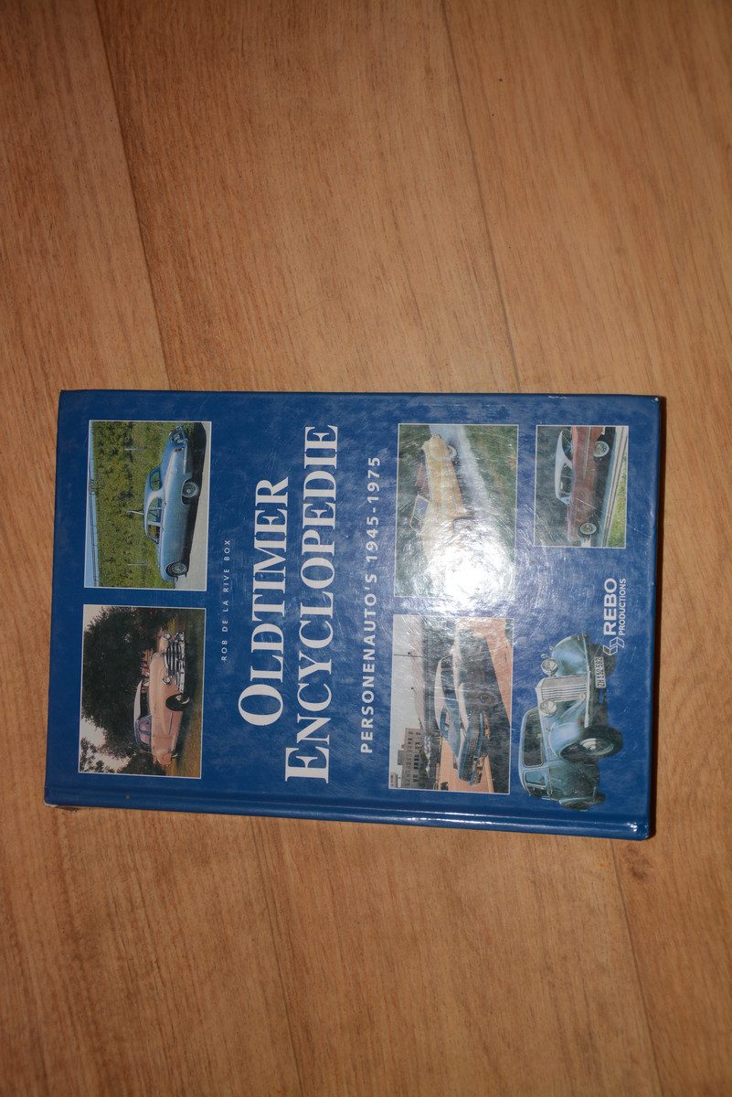 257. boek Oldtimer Encyclopedie - verzending inbegrepen