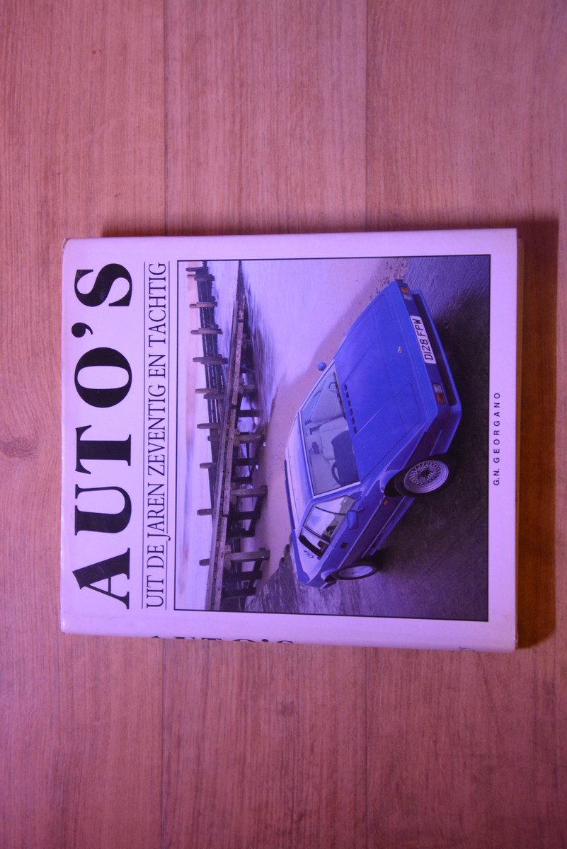 233. boek Auto's uit de jaren 70 en 80 - verzending inbegrepen