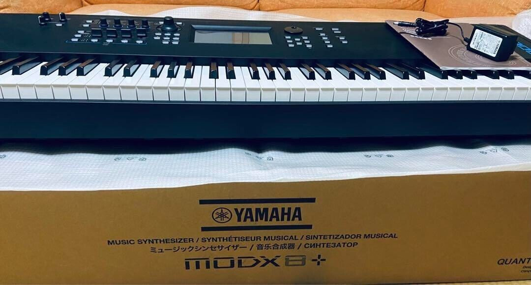 Nieuwe Yamaha MODX8+ synthesizer met 88 toetsen, Yamaha MODX7+ 76 toetsen, Yamaha Montage 8 88 toetsen, Yamaha Montage 7, Yamaha Genos2 XXL 76 toetsen, Korg Kronos2 61 toetsen, KORG KRONOS2-88LS 88 toetsen / Korg Kronos X 61 toetsen / Korg Pa1000 MG-editi