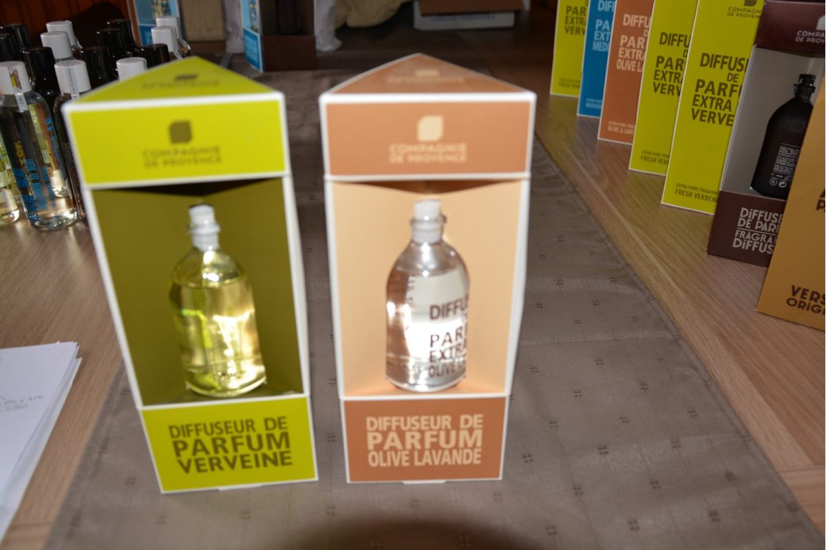 82. parfumverstuivers NIEUW , verzending inbegrepen