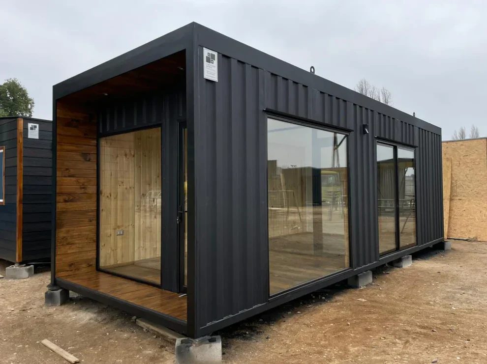 Modulaire kantoorcontainer van 24 m²