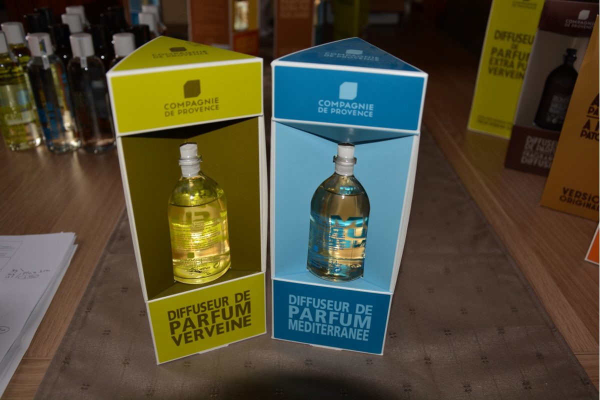 78. parfumverstuivers NIEUW, verzending inbegrepen