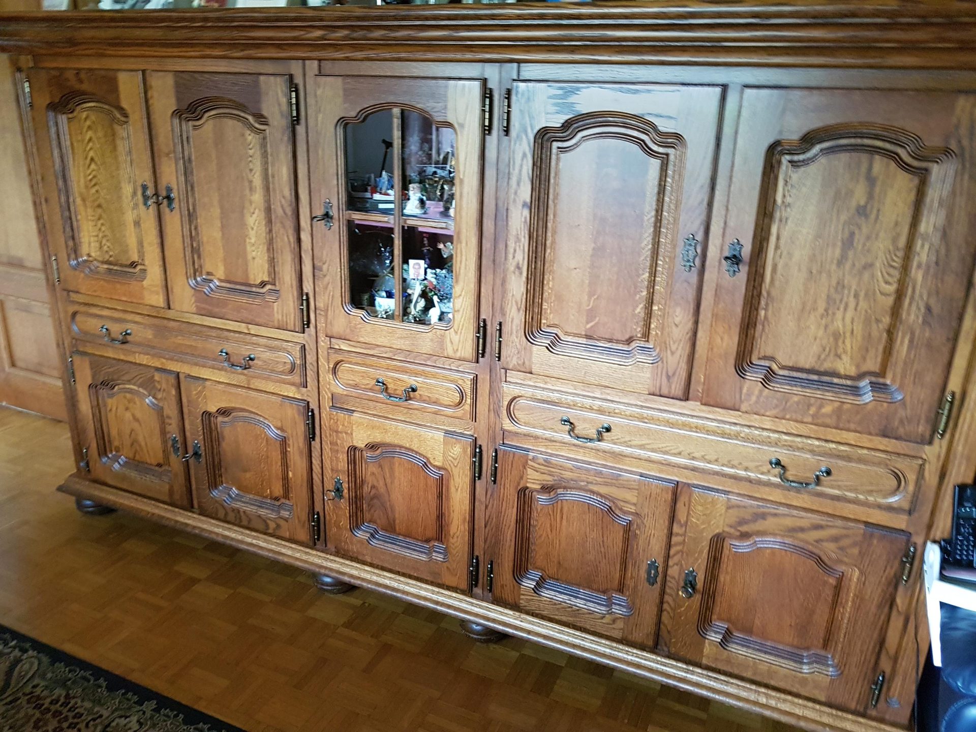 Eiken dressoir en Barkast