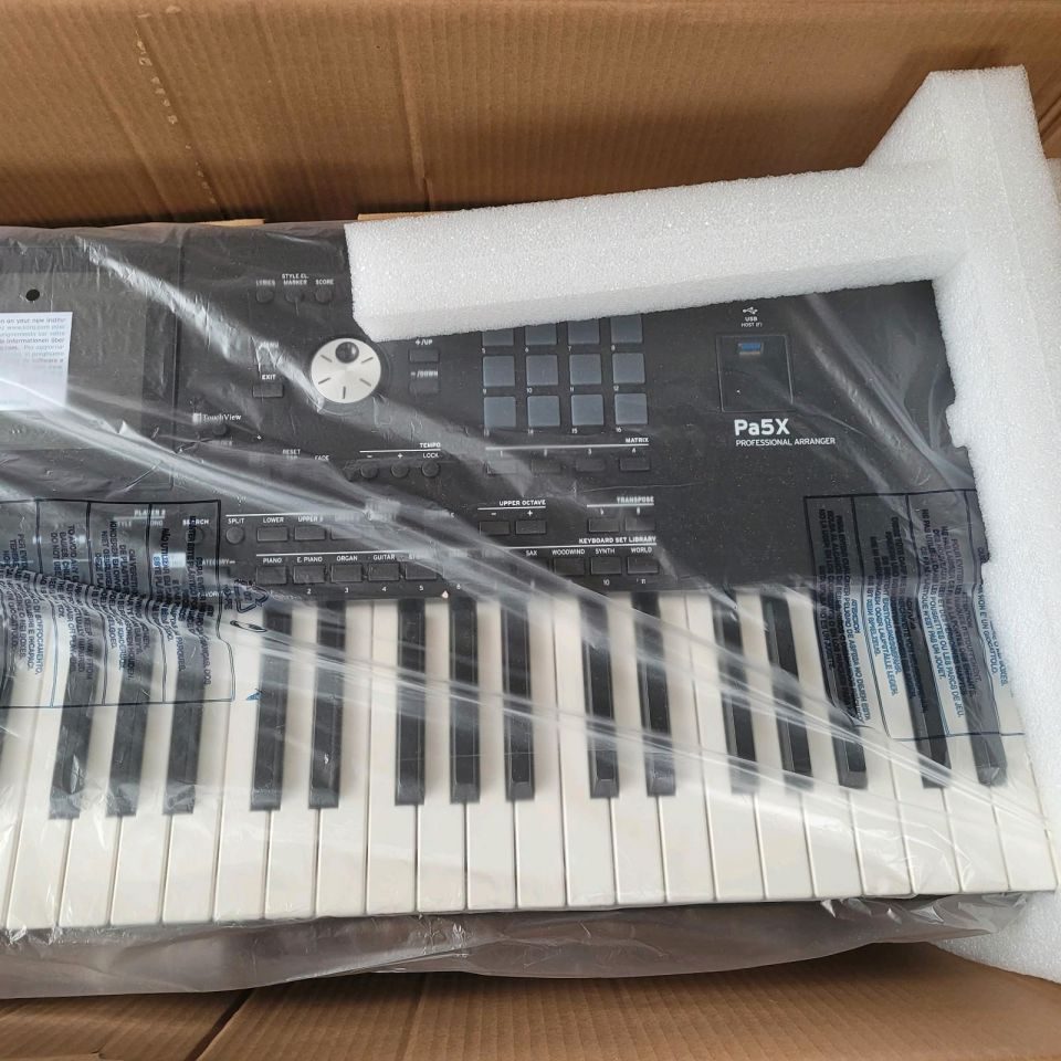 Nieuw Korg Pa5X 76 toetsen/ Korg PA5X Oriental 61 toetsen, Korg Pa4X76/ Korg Pa4x MG2 Edition , Korg Pa3X , Korg Pa1000 MG Edition, Korg PA-1000, Korg Kronos2, Korg Oasys88 88 toetsen