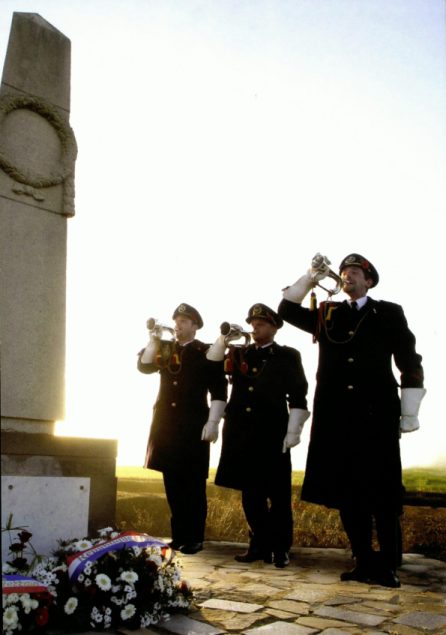 LAST POST op Franse militaire begraafplaats Saint-Charles de Potyze