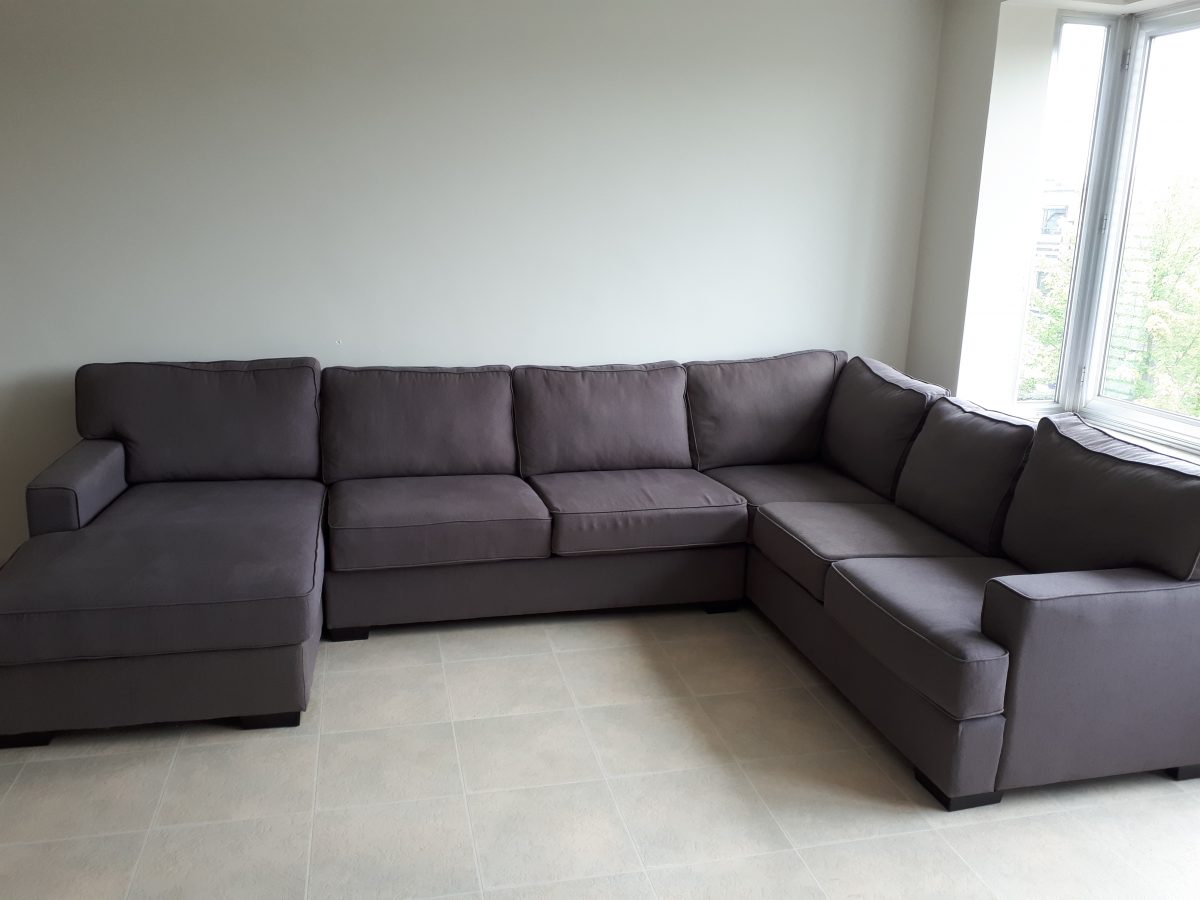 Taupe hoekzetel, u-vorm, 1.5jaar oud