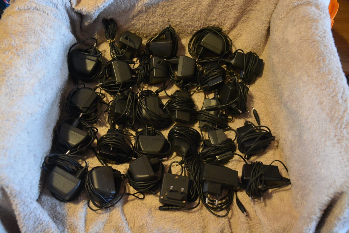 379. lot Nokia opladers verzending inbegrepen