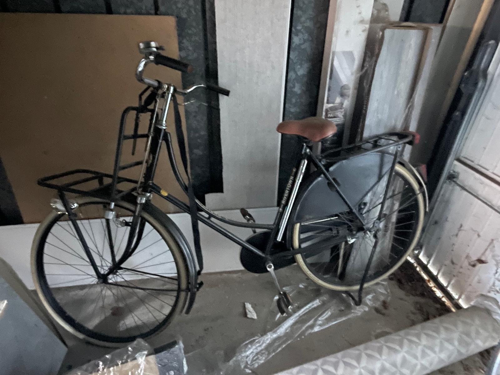 Tweedehands stadsfiets met bagagedrager
