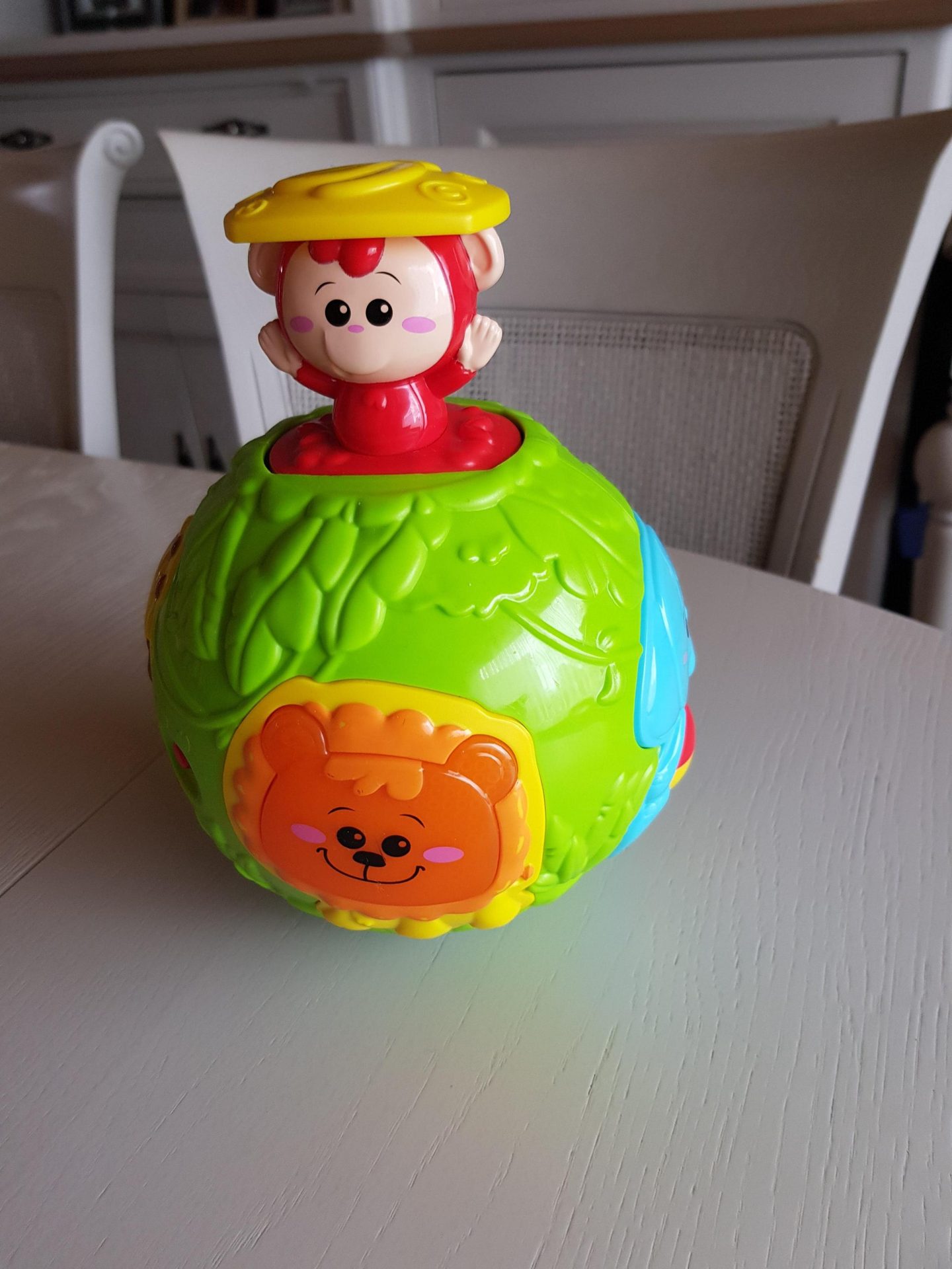 BABY & PEUTER SPEELBAD (licht, leuke muziek, aapje dat uitspringt)