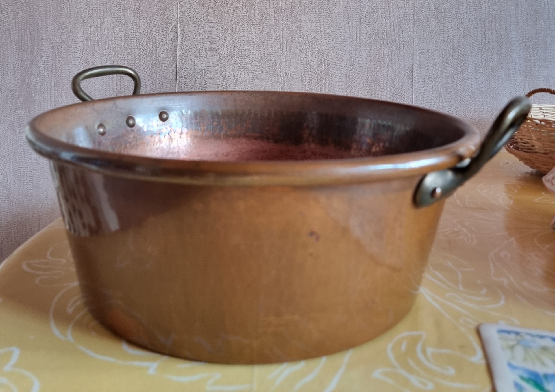 Koperen kookpot met handvatten