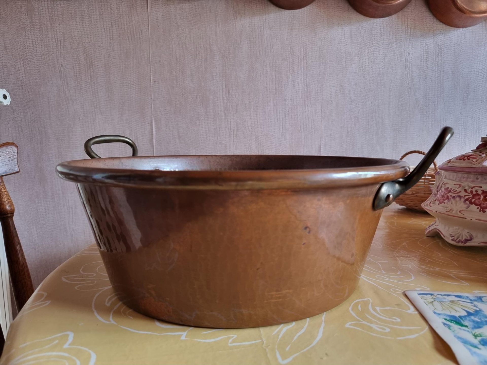 Antieke koperen kookpot