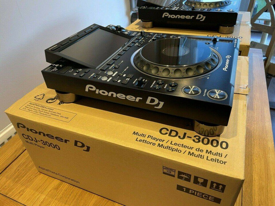 Pioneer CDJ-3000, Pioneer DJ DJM-A9, Pioneer CDJ-2000NXS2, Pioneer DJM-900NXS2, Pioneer DJ DJM-V10-LF , Pioneer DJ DJM-S11, Pioneer DJ OPUS-QUAD, Pioneer DJ XDJ-RX3, Pioneer XDJ-XZ, Pioneer DJ DDJ-FLX10,