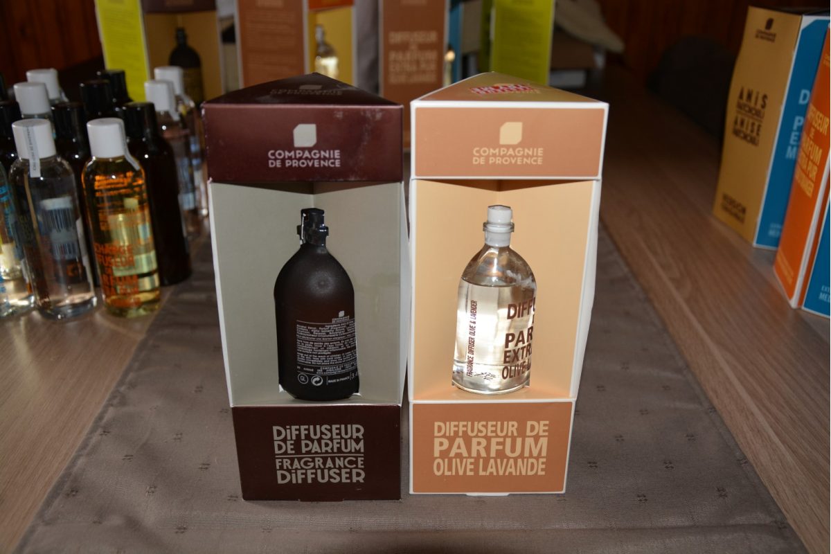 76. parfumverstuivers NIEUW, verzending inbegrepen
